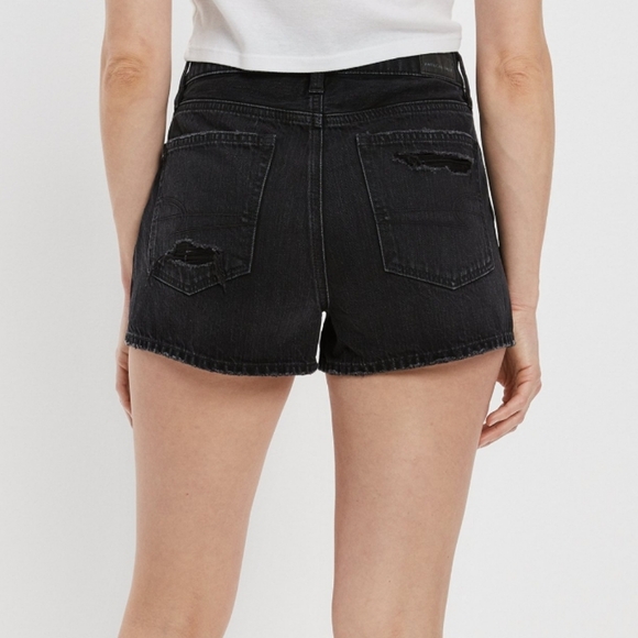 AE Black Denim Mom Short - Picture 4 of 9